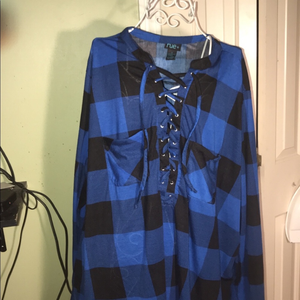 Cute plaid top